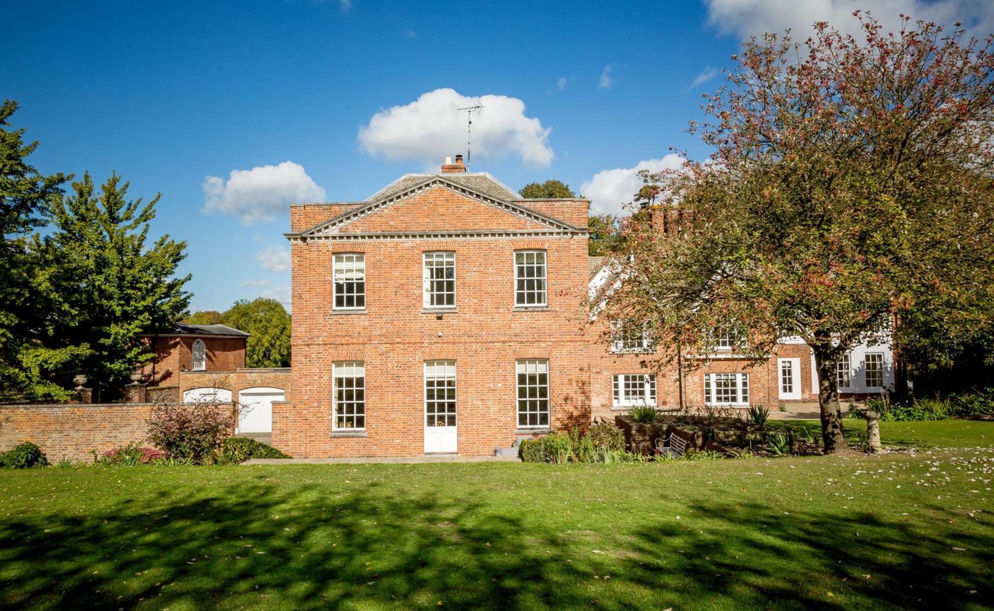 Vila Abbey House By Group Retreats Saffron Walden Exteriér fotografie