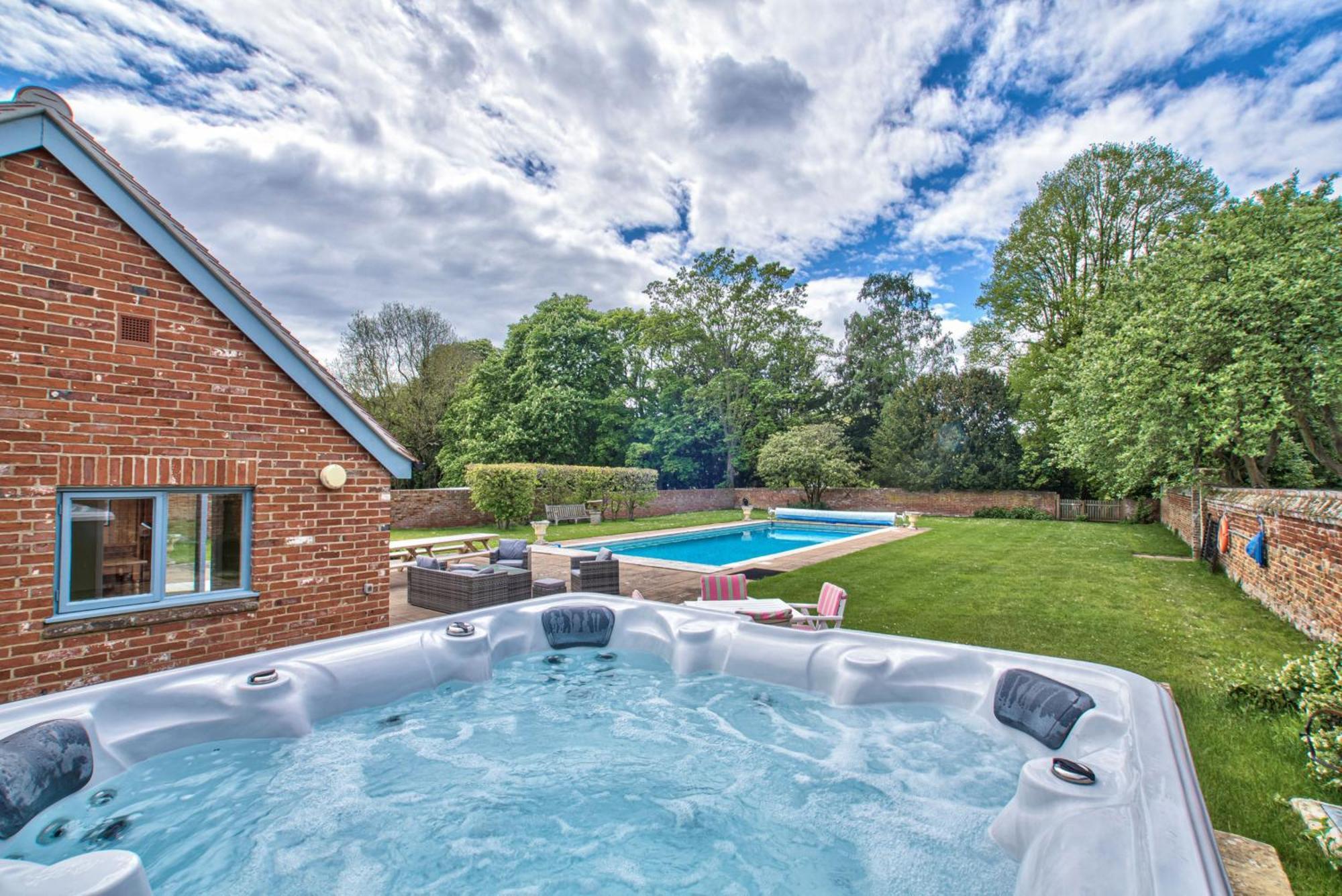 Vila Abbey House By Group Retreats Saffron Walden Exteriér fotografie